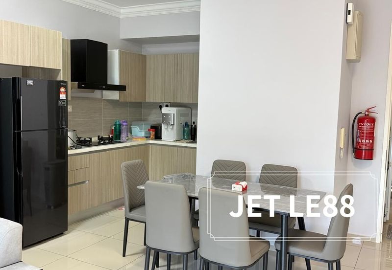 Gravit8 @ Klang South