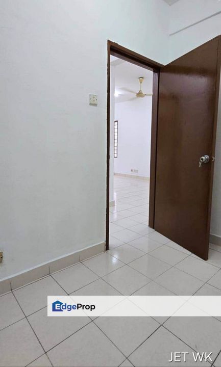 Tropika Apartment Bandar Bukit Tinggi Basic Unit , Selangor, Port Klang