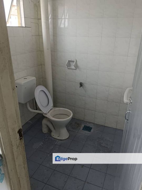 Bayu Perdana Klang Second Floor Shoplot Space , Selangor, Klang