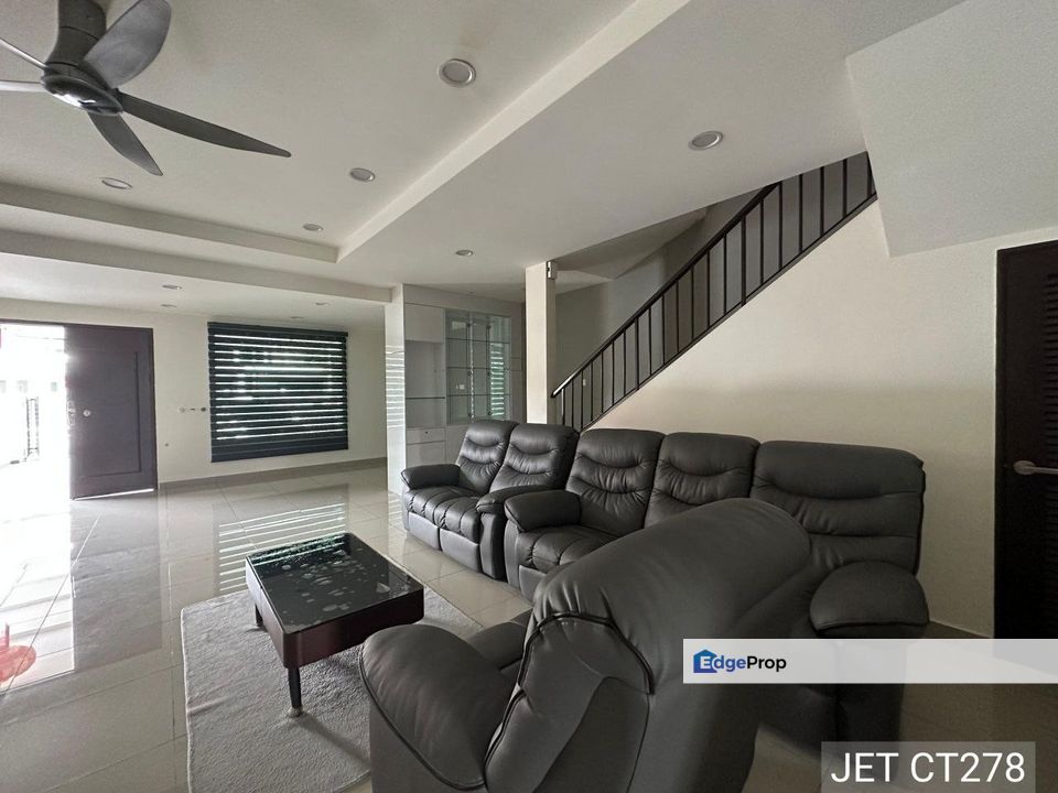 Kota Bayuemas Klang Partial Furnished Double Storey House , Selangor, Klang