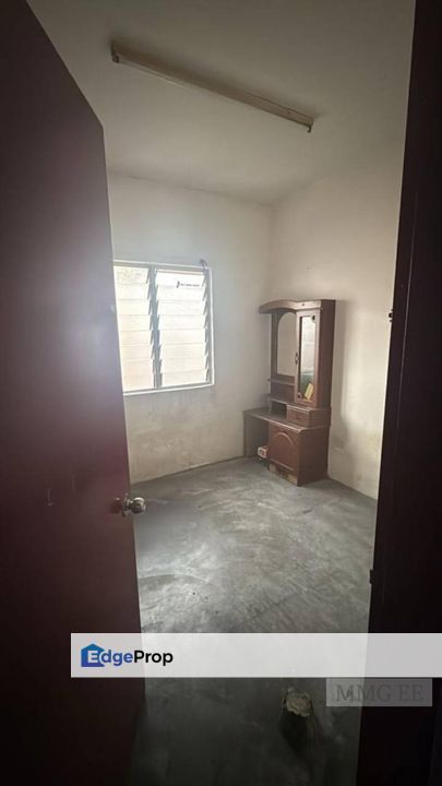 Bukit Tinggi Behind Burger King Flat, Selangor, Klang