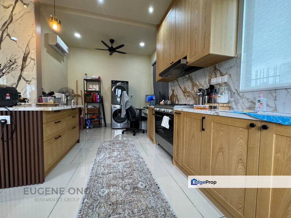 Eco Sanctuary Sencilia Fully Renovated Partial Furnished Double Storey Endlot , Selangor, Telok Panglima Garang