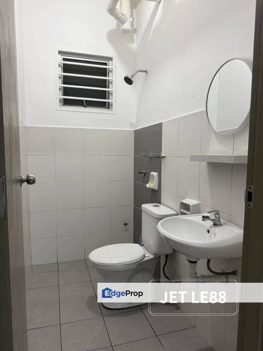 Trifolis Apartment Bukit Tinggi Partial Furnished Unit , Selangor, Klang
