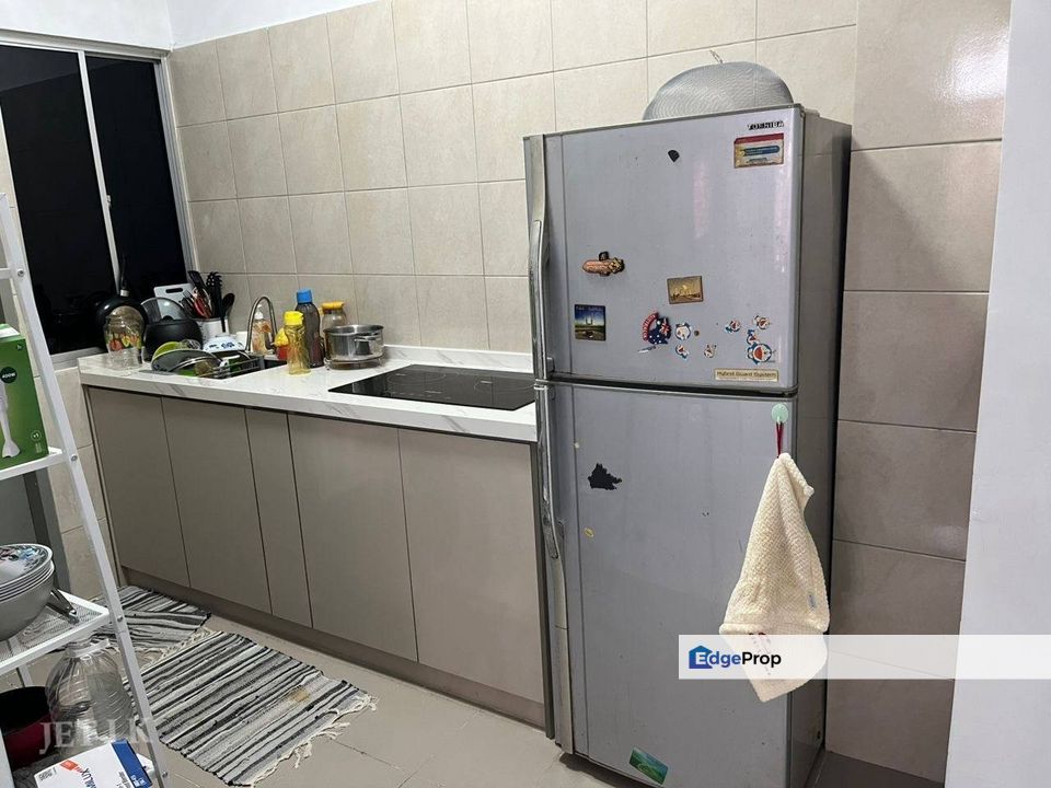 Trifolia 1 Taman Saga Klang Partial Furnished Unit , Selangor, Klang