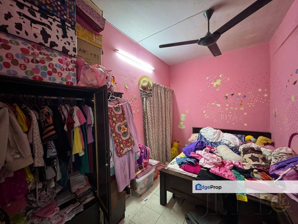 Bayu Vllla Apartment Klang Partial Furnished Unit , Selangor, Klang