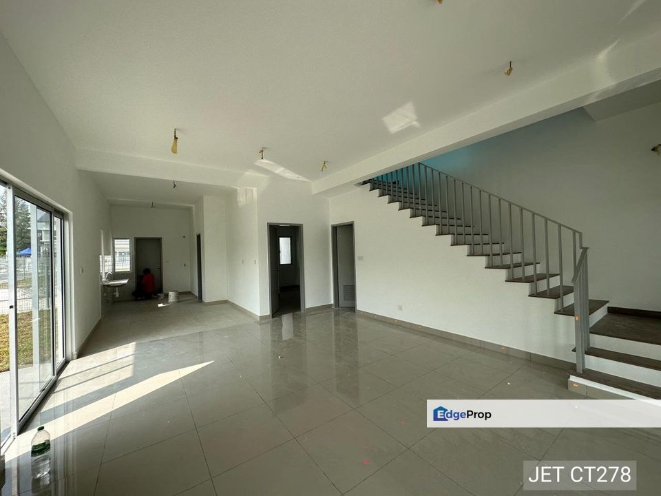 Laelia Kota Bayuemas 20x70 Double Storey House , Selangor, Klang