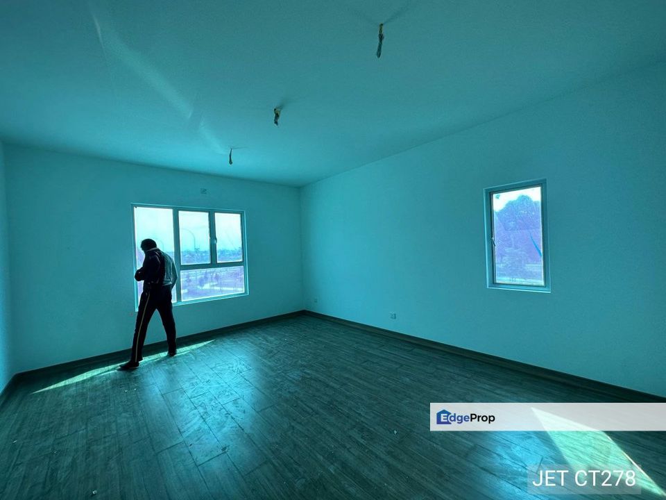 Laelia Kota Bayuemas 20x70 Double Storey House , Selangor, Klang