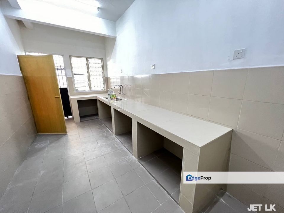 Kapar Kawasan 18 Double Storey House , Selangor, Kapar 