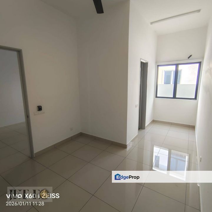 Rimbayu Swans Telok Panglima Garang Facing South , Selangor, Telok Panglima Garang