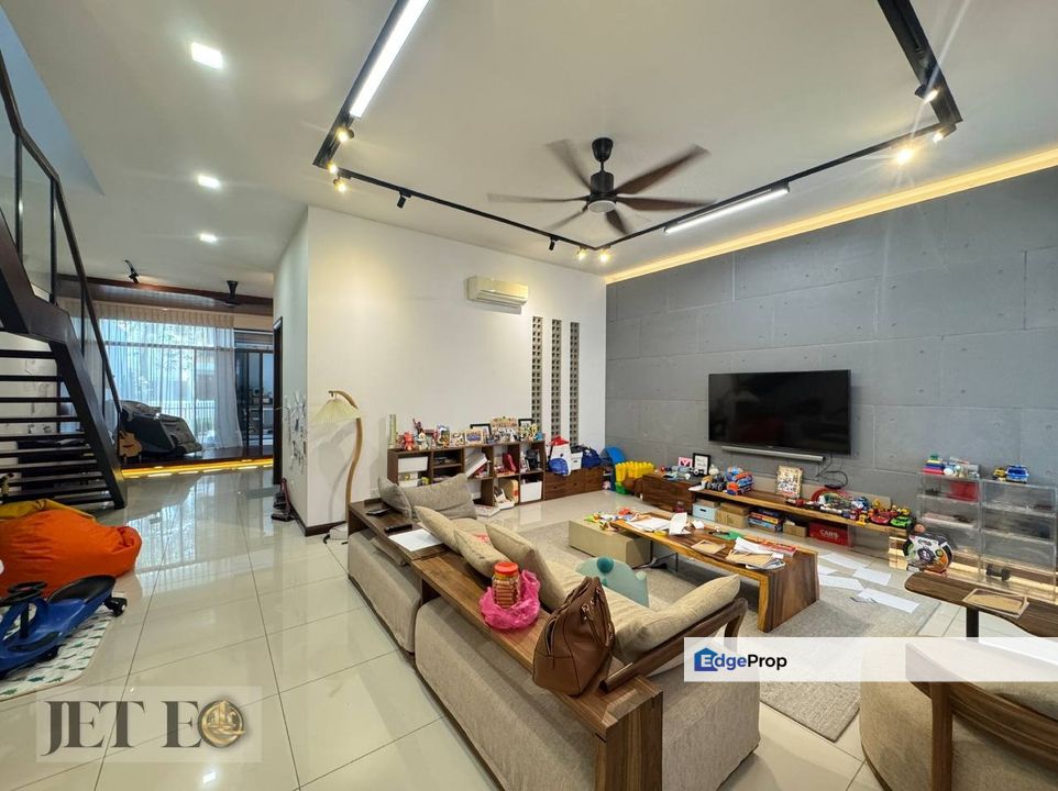 Eco Sanctuary Terraza Pavillion Partial Furnished Double Storey House , Selangor, Telok Panglima Garang