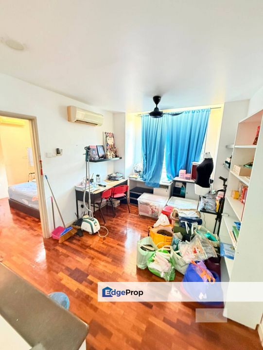 Canal Garden Kota Kemuning Renovated 2.5 Storey House , Selangor, Kota Kemuning