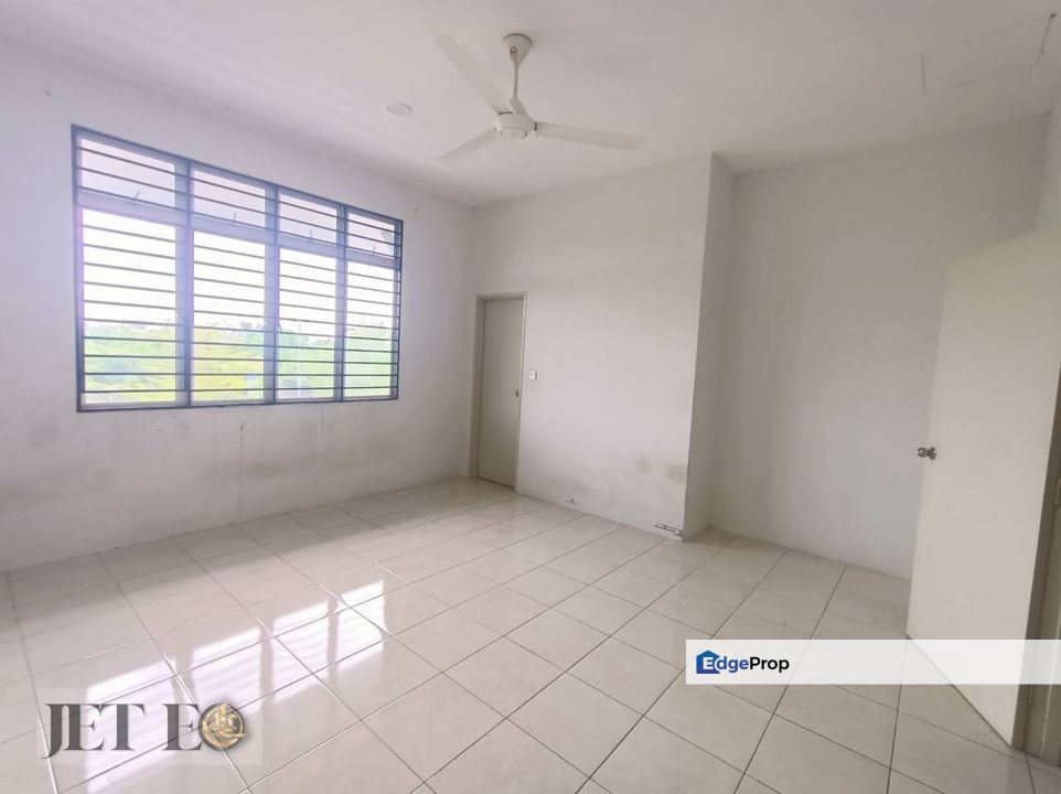 Mahkota Banting Gated Guarded Double Storey House , Selangor, Banting