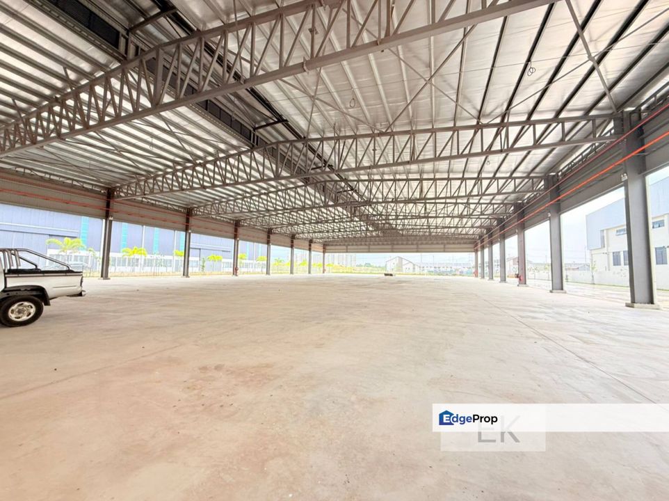 Bandar Serenia Dengkil Triple Storey Detached Warehouse , Selangor, Dengkil
