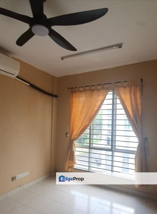 Orchis Apartment Bandar Parkland Klang Partial Renovated Unit , Selangor, Klang