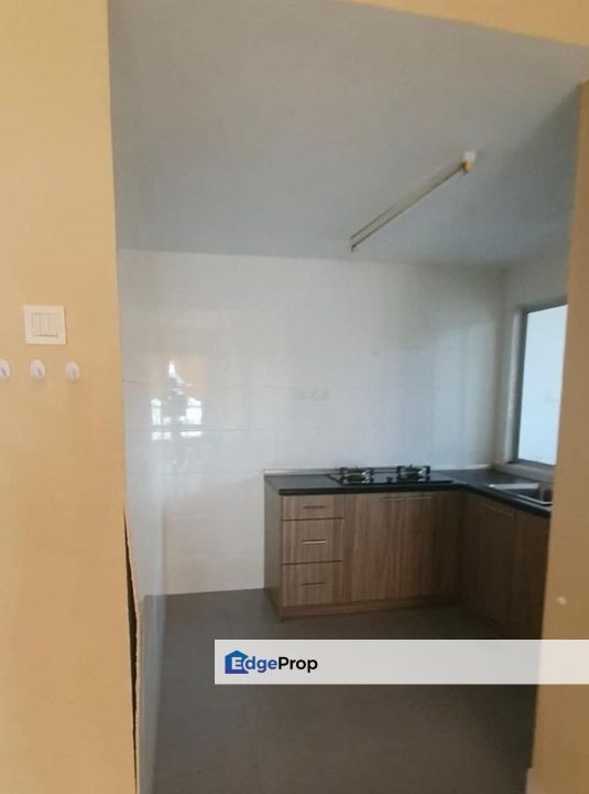 Orchis Apartment Bandar Parkland Klang Partial Renovated Unit , Selangor, Klang