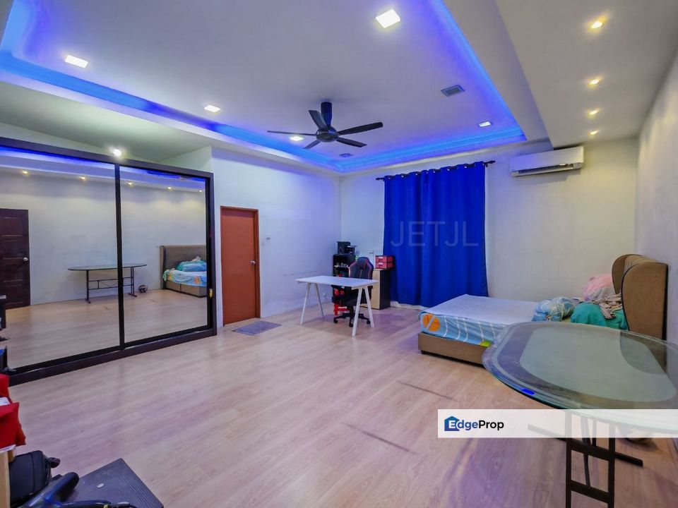 Taman Batu Belah Klang Fully Renovated Double Storey Semi  D , Selangor, Klang