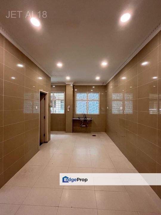 Anjung Sari Setia Alam Gated Guarded Triple Storey House , Selangor, Shah Alam