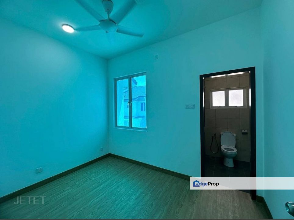 Kota Bayuemas Klang 22x70 Double Storey House , Selangor, Klang