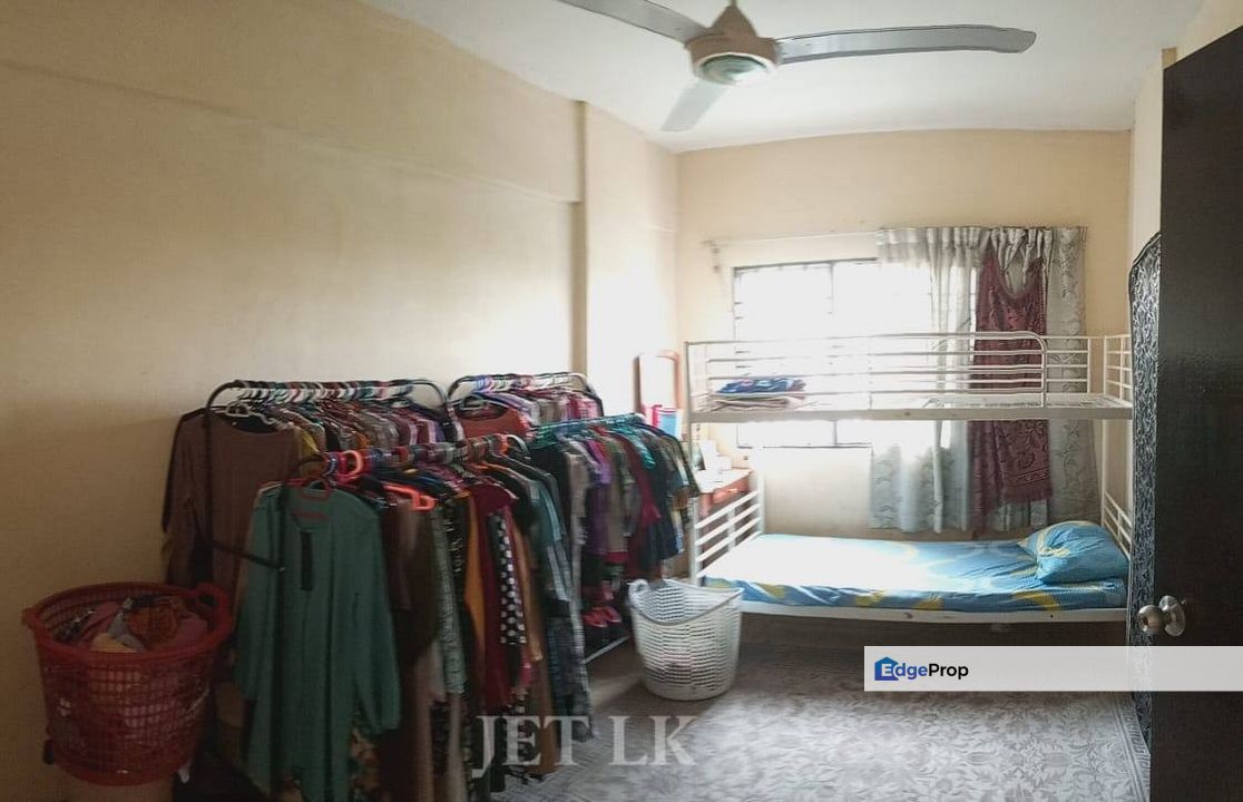 Good Location Impian Sentosa Klang Basic Unit , Selangor, Klang