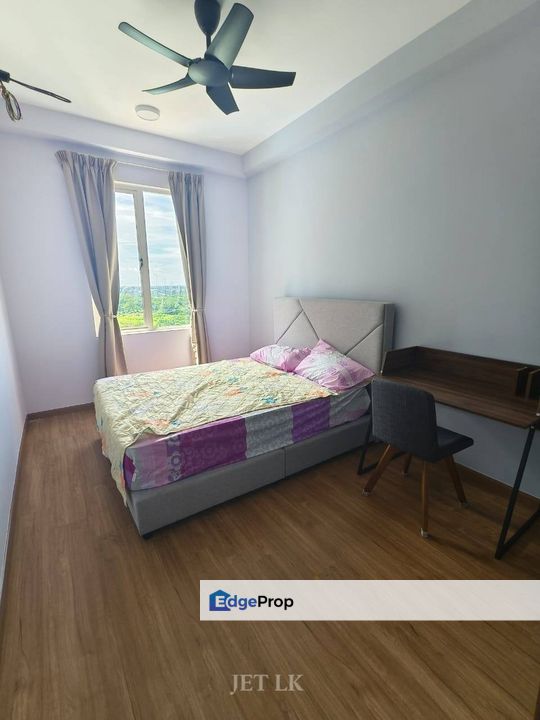 Tresor Gravit8 Kota Bayuemas Klang Fully Furnished Unit , Selangor, Klang