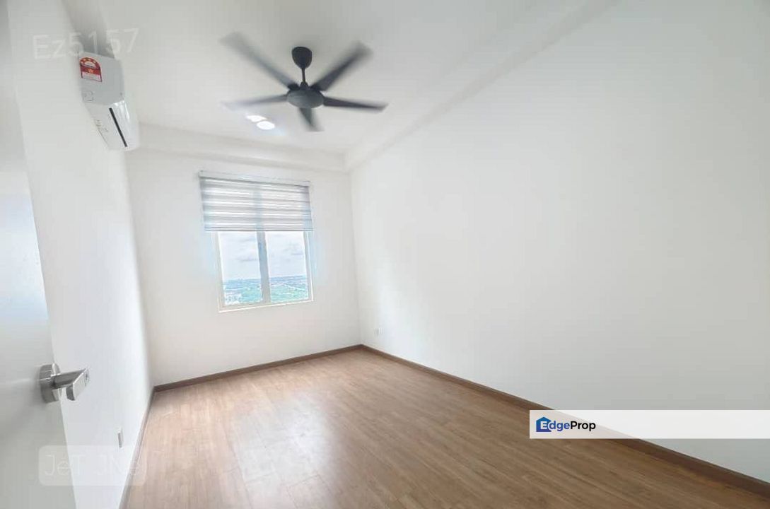 Tresor Gravit8 Kota Bayuemas Klang Partial Furnished Unit , Selangor, Klang