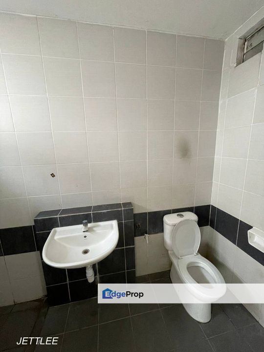 Taman Bayu Emas Klang 20x80 Double Storey House Basic Unit , Selangor, Klang