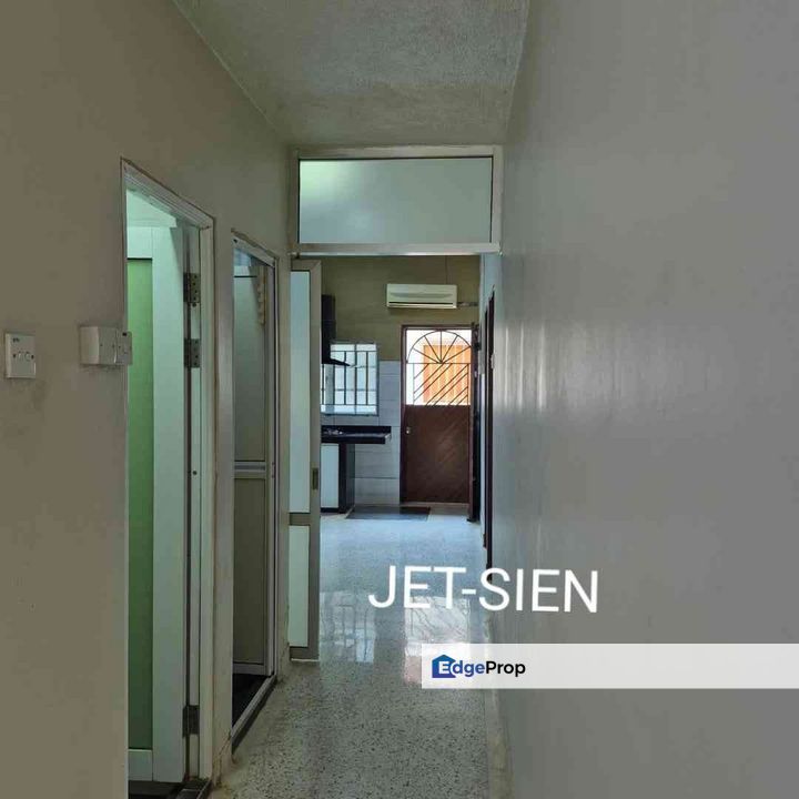 Jalan Meru Klang 20x65 Partial Furnished Single Storey House , Selangor, Klang