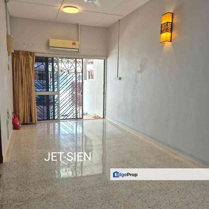 Jalan Meru Klang 20x65 Partial Furnished Single Storey House , Selangor, Klang
