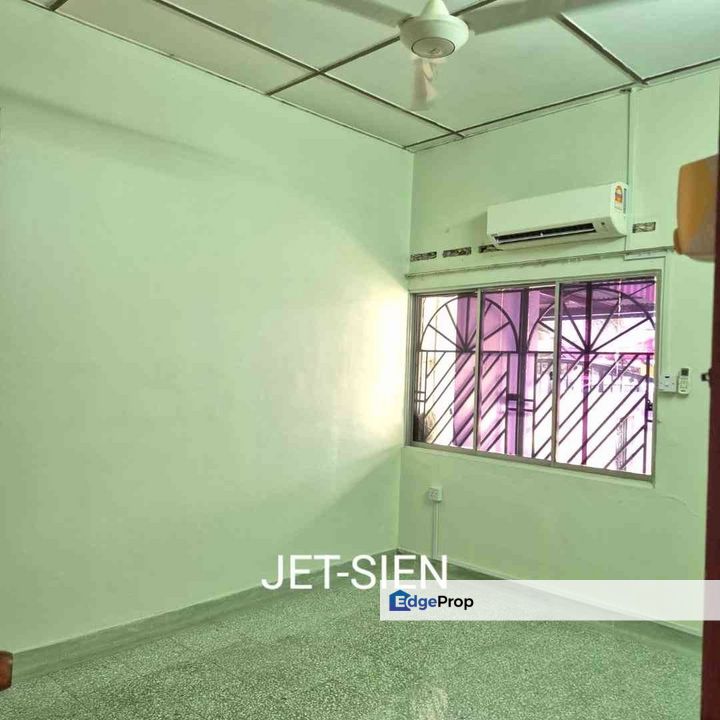 Jalan Meru Klang 20x65 Partial Furnished Single Storey House , Selangor, Klang