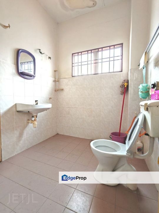 Taman Saga Klang Fully Renovated Double Storey Semi D , Selangor, Klang