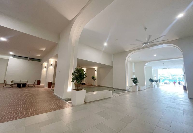 The Tresor @ Gravit 8 *