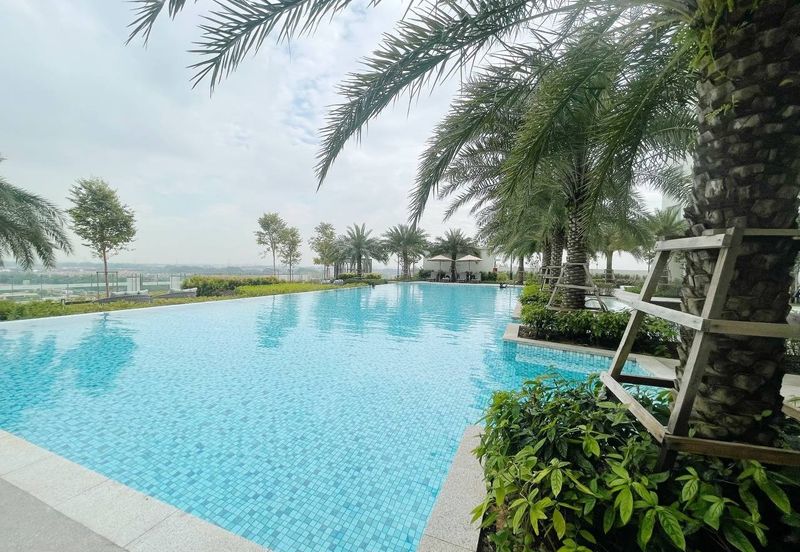 The Tresor @ Gravit 8 *