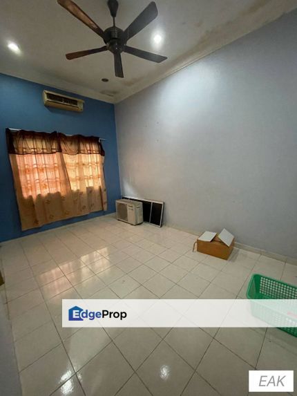 Taman Saujana Klang Double Storey Semi D, Selangor, Klang