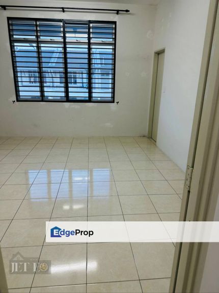 Bandar Mahkota Banting Partial Furnished Double Storey House , Selangor, Banting