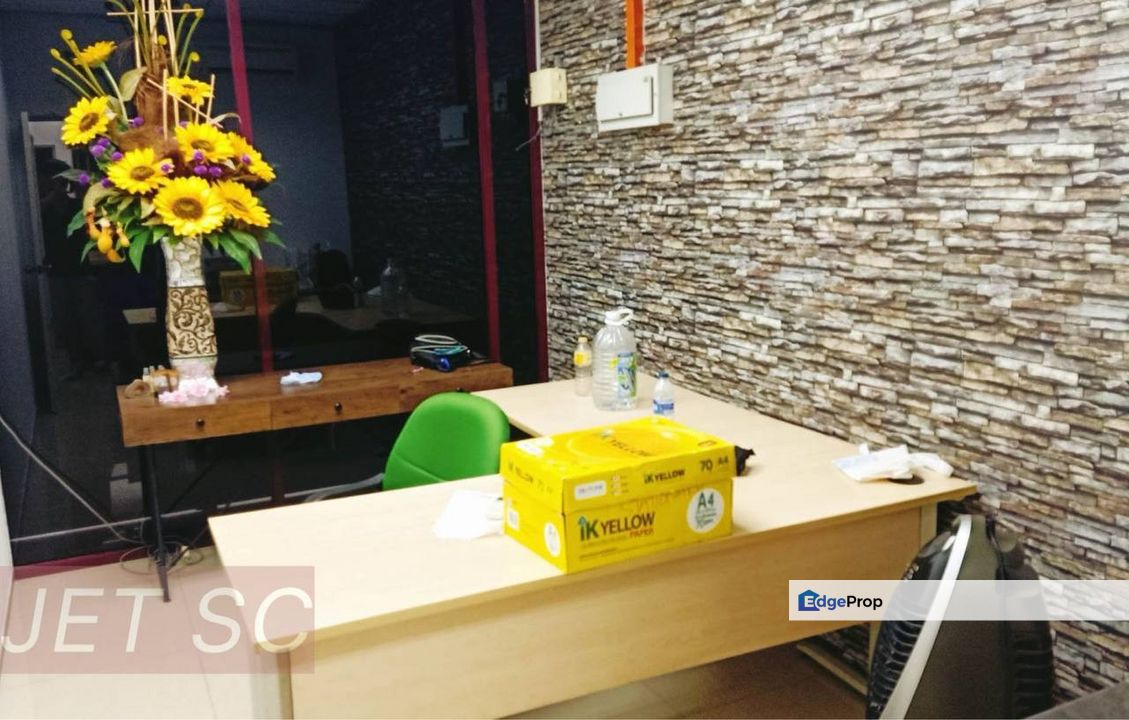 Bandar Parkland Klang First Floor Office Fully Furnished Unit , Selangor, Klang