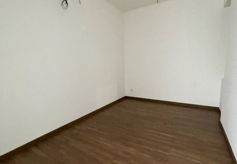 The Tresor @ Gravit 8 *