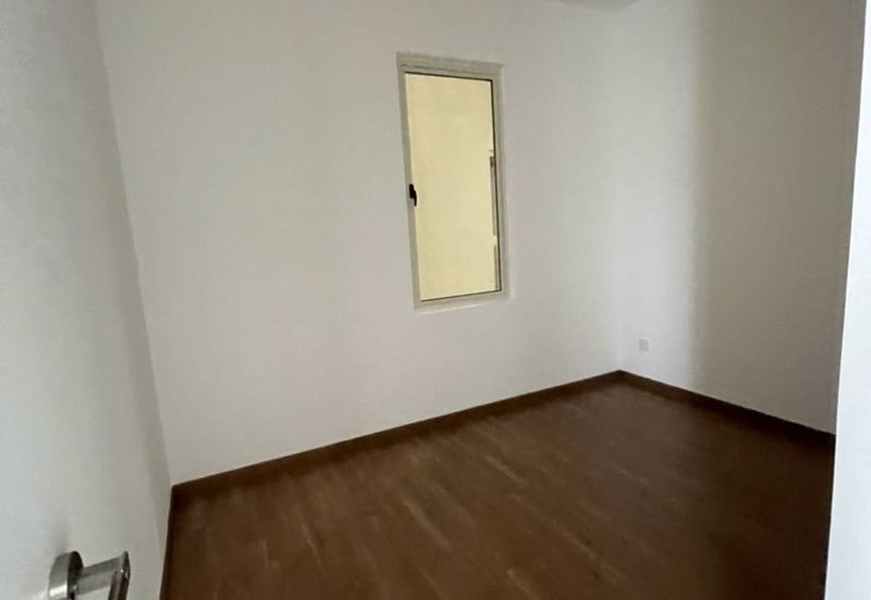 The Tresor @ Gravit 8 *