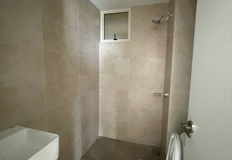 The Tresor @ Gravit 8 *