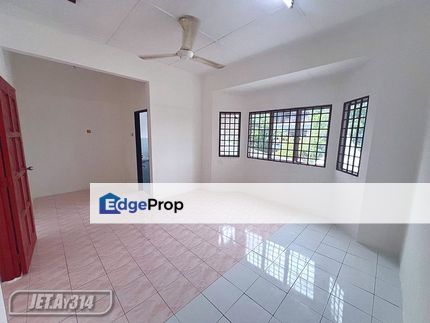 Kapar Town Hot Area Partial Renovated Double Storey House , Selangor, Kapar 