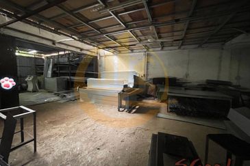 Good Location Jalan Meru 1.5 Storey Factory 