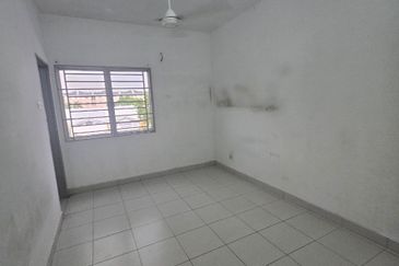 Pangsapuri Akasia, Bandar Botanic