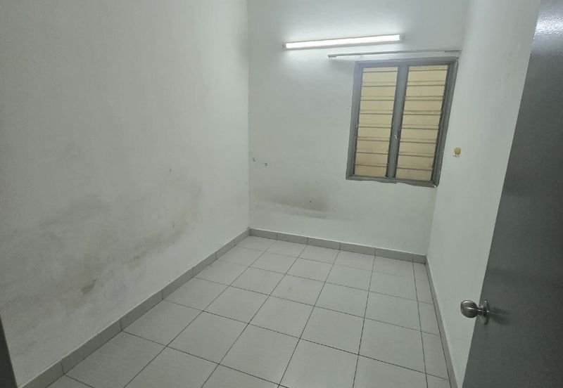 Pangsapuri Akasia, Bandar Botanic