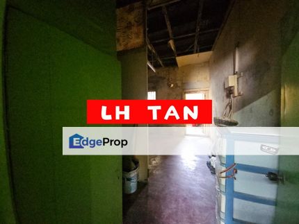 Georgetown Lebuh Cintra 2 storey heritage shophouse tourist hotspot area , Penang, Georgetown