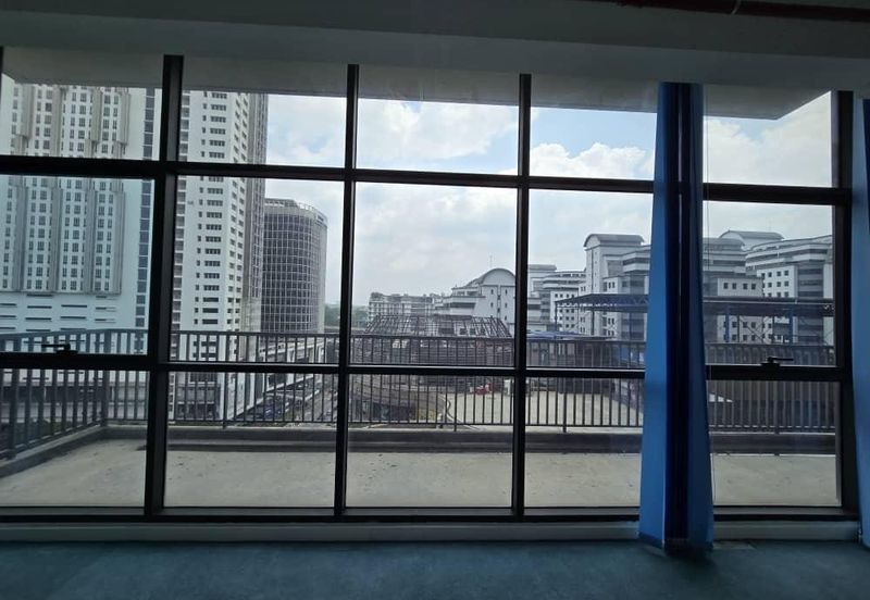 Semi furnished low floor nice view unit