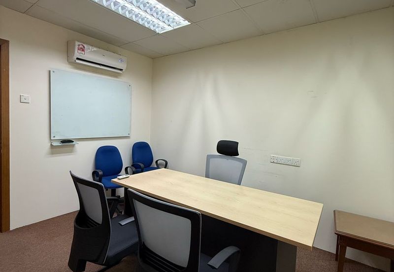 Partially fitted ready move in office