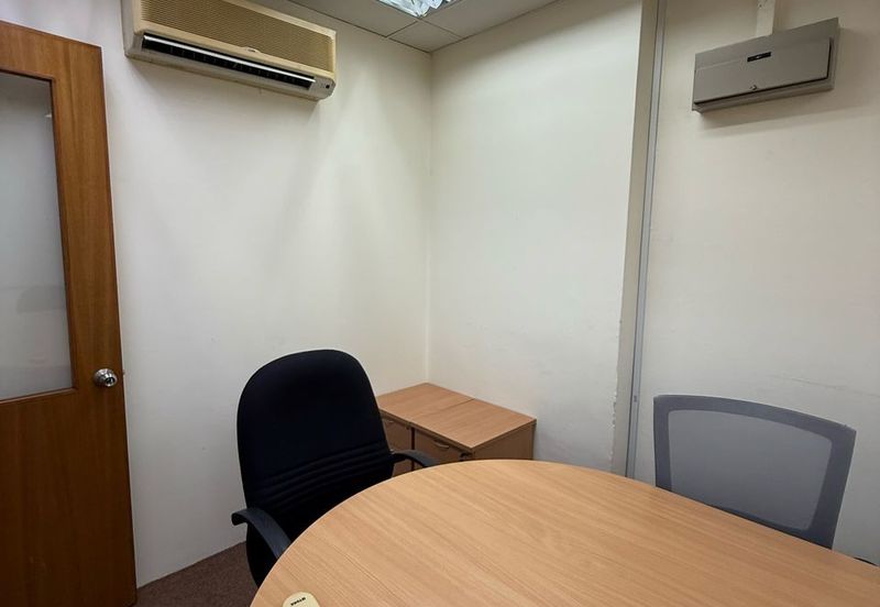 Partially fitted ready move in office