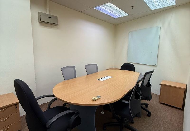 Partially fitted ready move in office