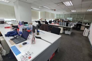 Fully fitted office unit at Midvalley