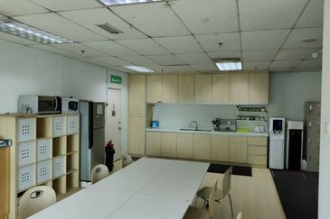Fully fitted office unit at Midvalley