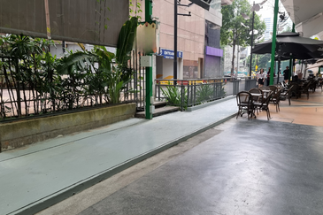 Commercial retails for F&B and retails shops